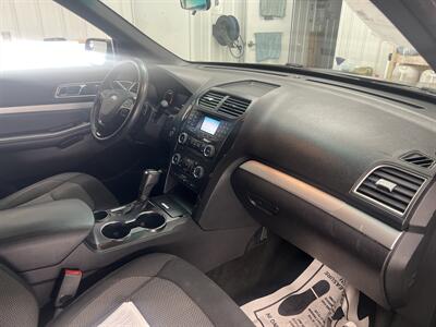 2017 Ford Explorer XLT   - Photo 12 - Monticello, IN 47960