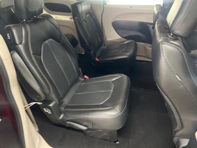 2018 Chrysler Pacifica Touring L   - Photo 8 - Monticello, IN 47960