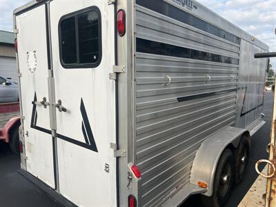 1999 CHEROKEE HORSE TRAILER - Photo 4 - Monticello, IN 47960