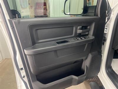 2015 RAM 2500 Tradesman   - Photo 5 - Monticello, IN 47960