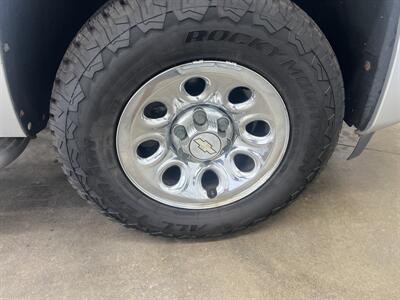 2010 Chevrolet Silverado 1500 LS   - Photo 13 - Monticello, IN 47960