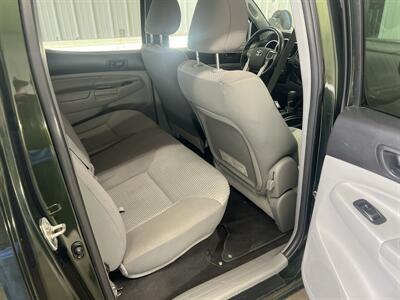 2012 Toyota Tacoma V6  4x4 - Photo 9 - Monticello, IN 47960