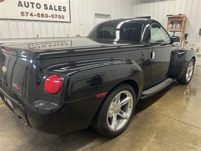 2006 Chevrolet SSR - Photo 4 - Monticello, IN 47960