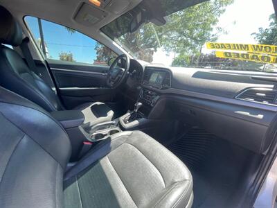 2018 Hyundai ELANTRA Limited   - Photo 11 - Boise, ID 83704
