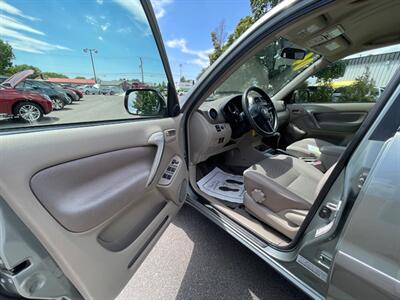 2004 Toyota RAV4   - Photo 7 - Boise, ID 83704
