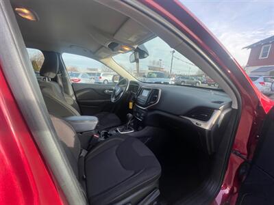 2015 Jeep Cherokee Latitude   - Photo 11 - Nampa, ID 83651