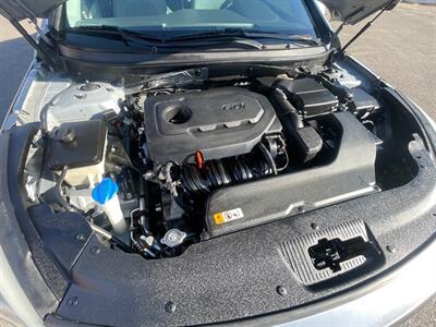 2016 Hyundai SONATA SE   - Photo 12 - Nampa, ID 83651