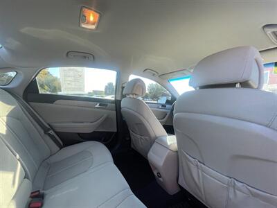 2016 Hyundai SONATA SE   - Photo 10 - Nampa, ID 83651