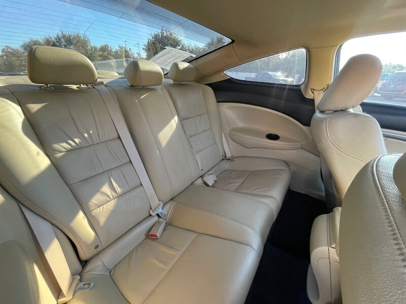 2011 Honda Accord EX-L V6 - Photo 9 - Nampa, ID 83651