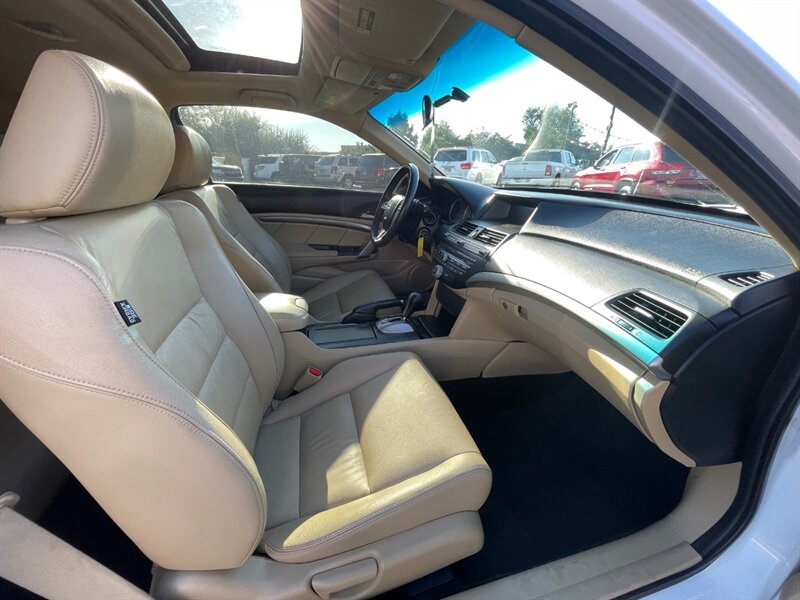 2011 Honda Accord EX-L V6 - Photo 10 - Nampa, ID 83651