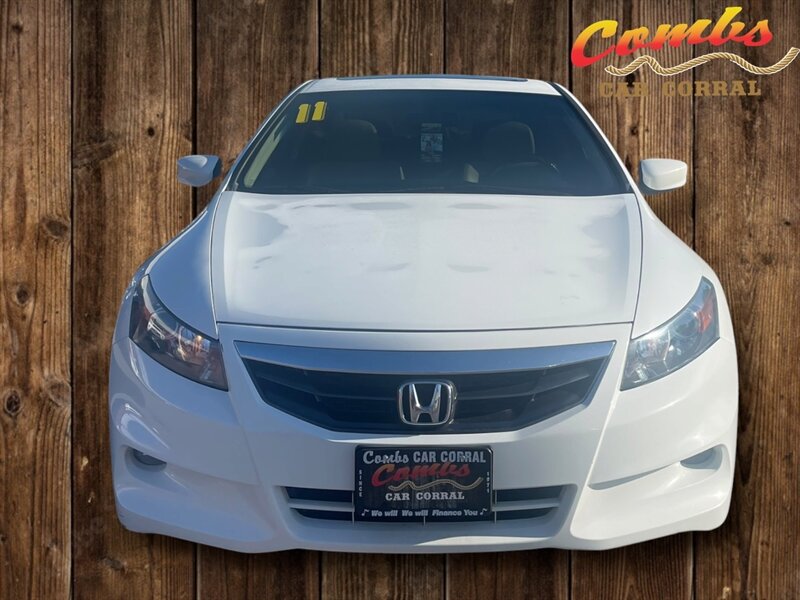 2011 Honda Accord EX-L V6 - Photo 2 - Nampa, ID 83651