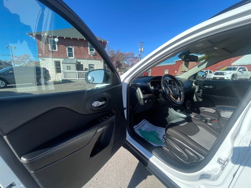 2017 Jeep Cherokee Sport Altitude - Photo 7 - Boise, ID 83704