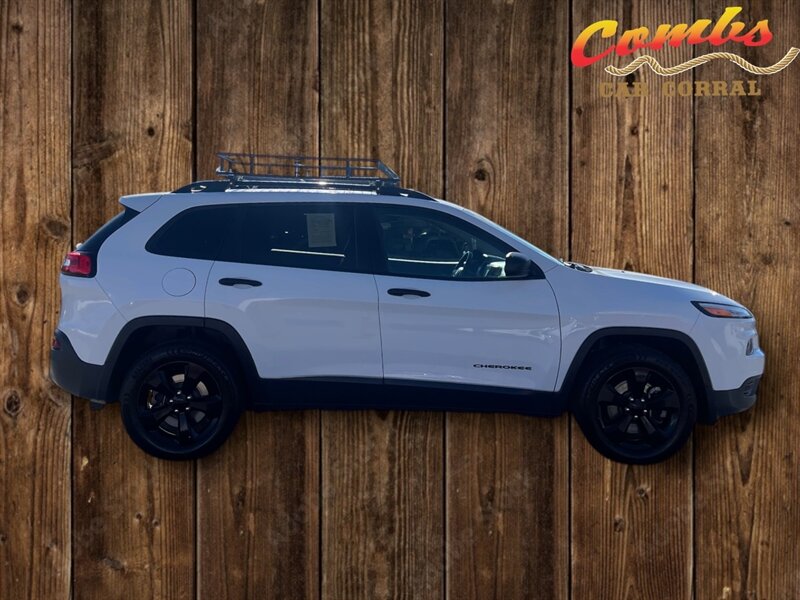 2017 Jeep Cherokee Sport Altitude - Photo 5 - Boise, ID 83704