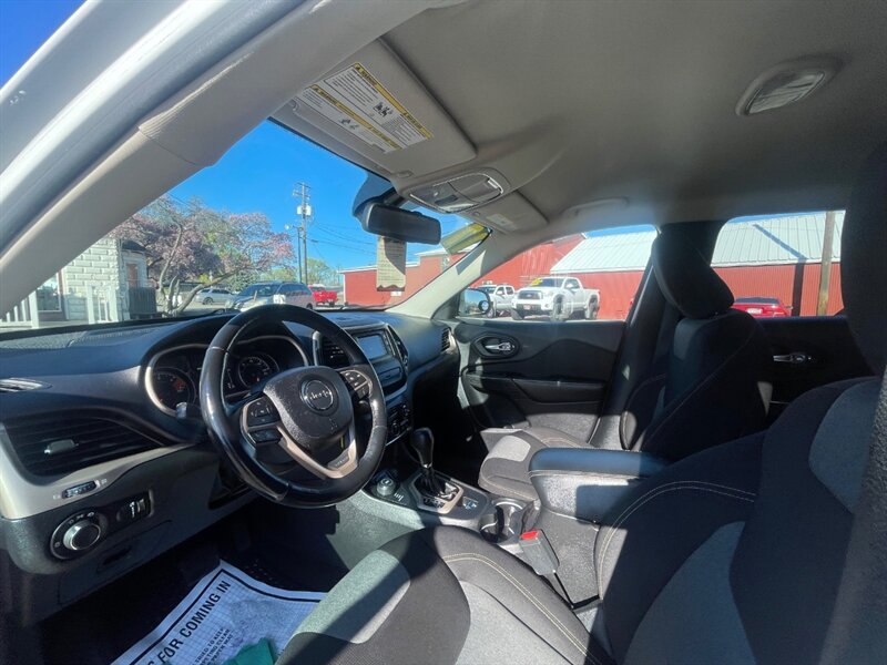 2017 Jeep Cherokee Sport Altitude - Photo 6 - Boise, ID 83704