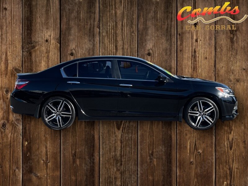 2016 Honda Accord Sport photo 4