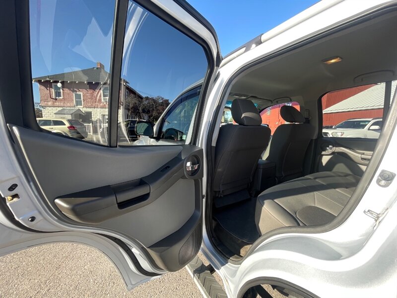 2011 Nissan Xterra S - Photo 8 - Nampa, ID 83651