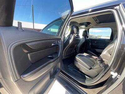 2017 Chevrolet Traverse LT - Photo 8 - Boise, ID 83704