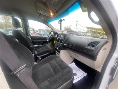 2015 Dodge Grand Caravan American Value Package - Photo 12 - Nampa, ID 83651
