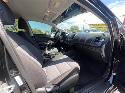 2015 Kia Forte5 EX   - Photo 11 - Nampa, ID 83651