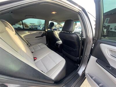 2017 Toyota Camry SE   - Photo 9 - Boise, ID 83704