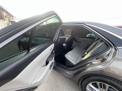 2017 Toyota Camry SE   - Photo 8 - Boise, ID 83704