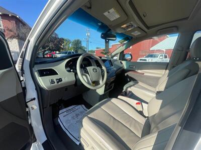 2012 Toyota Sienna XLE 7-Passenger   - Photo 6 - Nampa, ID 83651
