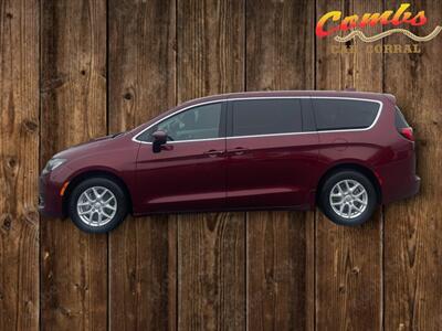 2017 Chrysler Pacifica Touring   - Photo 3 - Boise, ID 83704