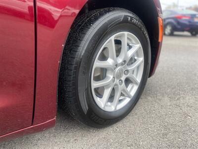 2017 Chrysler Pacifica Touring   - Photo 12 - Boise, ID 83704