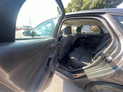 2015 Ford Focus SE   - Photo 8 - Boise, ID 83704