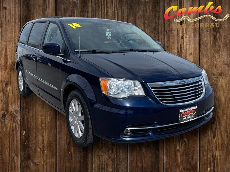 2014 Chrysler Town & Country Touring   - Photo 1 - Boise, ID 83704