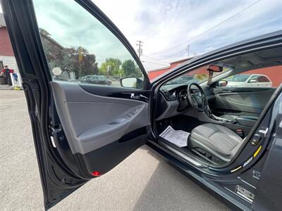 2011 Hyundai SONATA Limited   - Photo 7 - Nampa, ID 83651