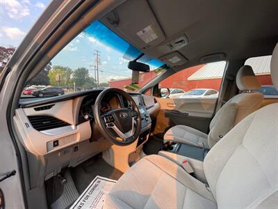 2015 Toyota Sienna LE 8-Passenger   - Photo 6 - Boise, ID 83704