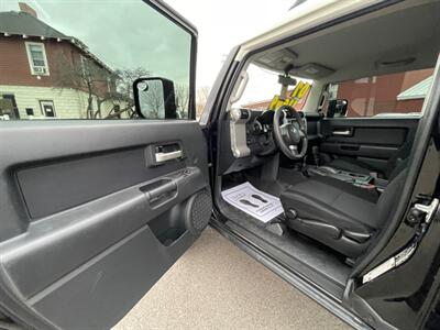 2007 Toyota FJ Cruiser   - Photo 7 - Nampa, ID 83651