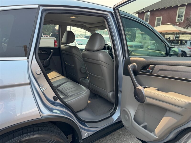 2009 Honda CR-V EX-L w/Navi - Photo 11 - Nampa, ID 83651