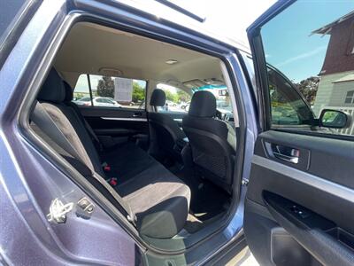 2014 Subaru Outback 2.5i Premium   - Photo 10 - Nampa, ID 83651