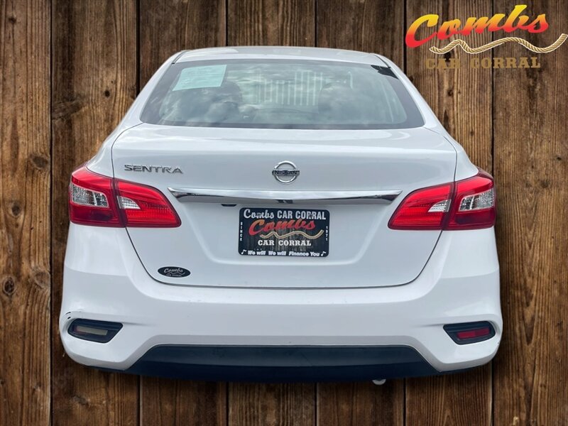 2017 Nissan Sentra S - Photo 4 - Nampa, ID 83651