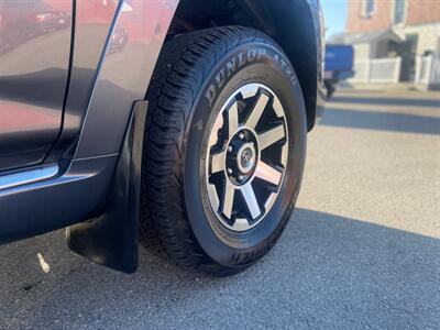 2011 Toyota 4Runner SR5   - Photo 12 - Nampa, ID 83651