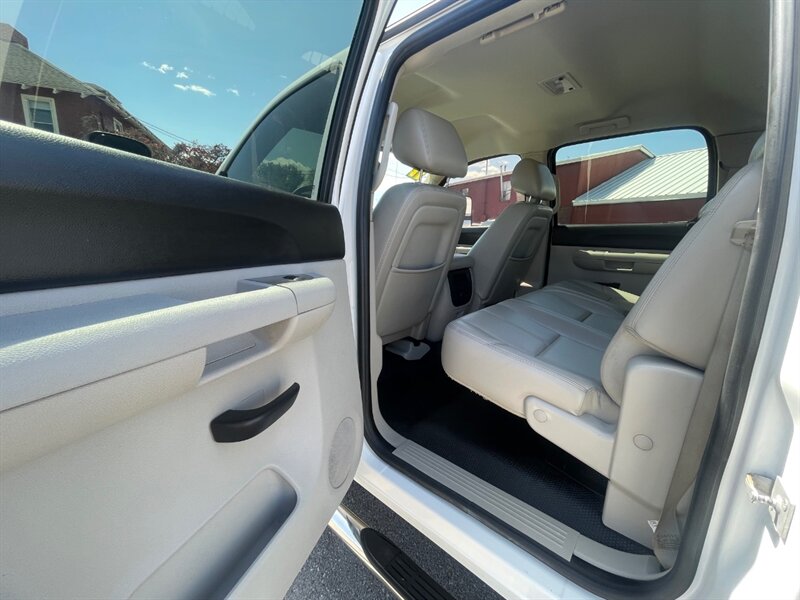 2011 Chevrolet Silverado 1500 LT - Photo 8 - Nampa, ID 83651