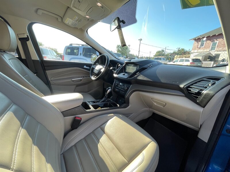 2019 Ford Escape SEL - Photo 11 - Nampa, ID 83651