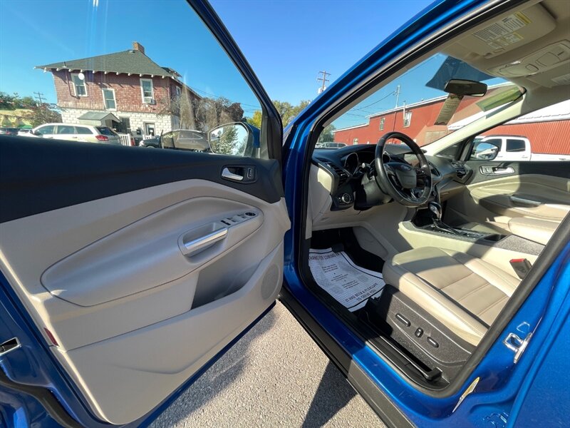 2019 Ford Escape SEL - Photo 7 - Nampa, ID 83651