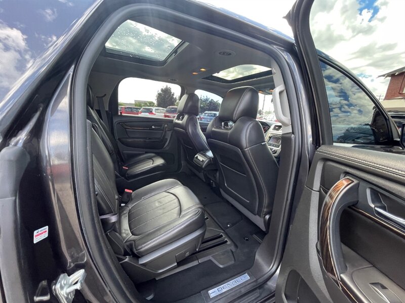 2014 GMC Acadia Denali - Photo 10 - Nampa, ID 83651