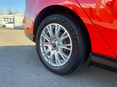 2012 Ford Focus SE   - Photo 11 - Boise, ID 83704