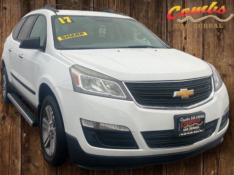 2017 Chevrolet Traverse LS's photo