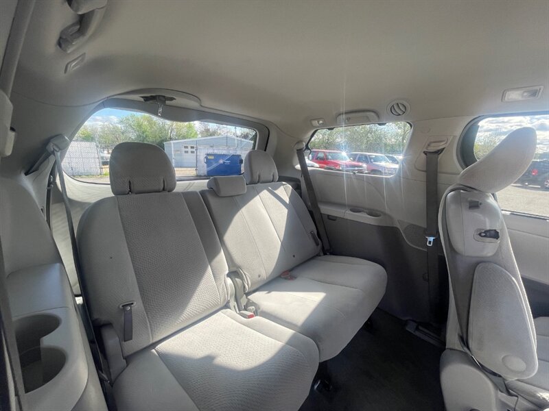 2013 Toyota Sienna LE Mobility 7-Passenger - Photo 11 - Nampa, ID 83651