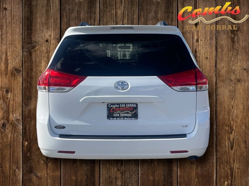 2013 Toyota Sienna LE Mobility 7-Passenger - Photo 4 - Nampa, ID 83651