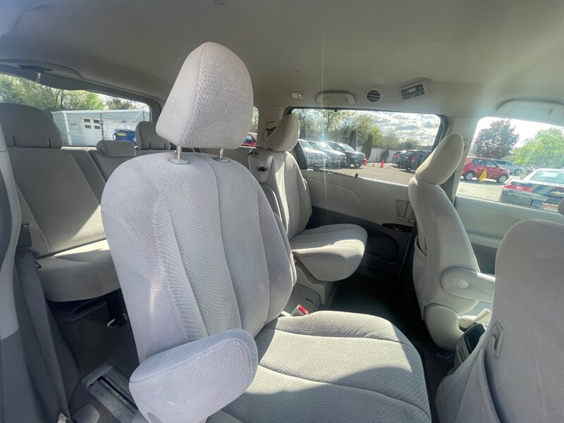 2013 Toyota Sienna LE Mobility 7-Passenger - Photo 10 - Nampa, ID 83651