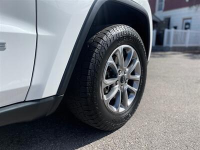 2014 Jeep Grand Cherokee Limited - Photo 12 - Nampa, ID 83651