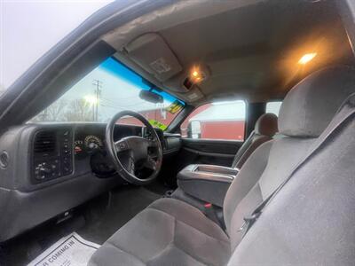 2005 GMC Sierra 2500 SLE - Photo 6 - Nampa, ID 83651