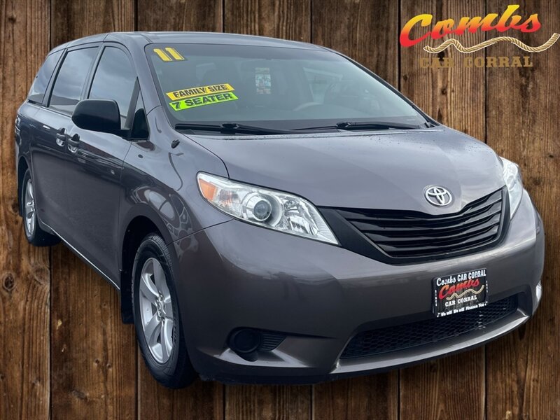 2011 Toyota Sienna Base's photo