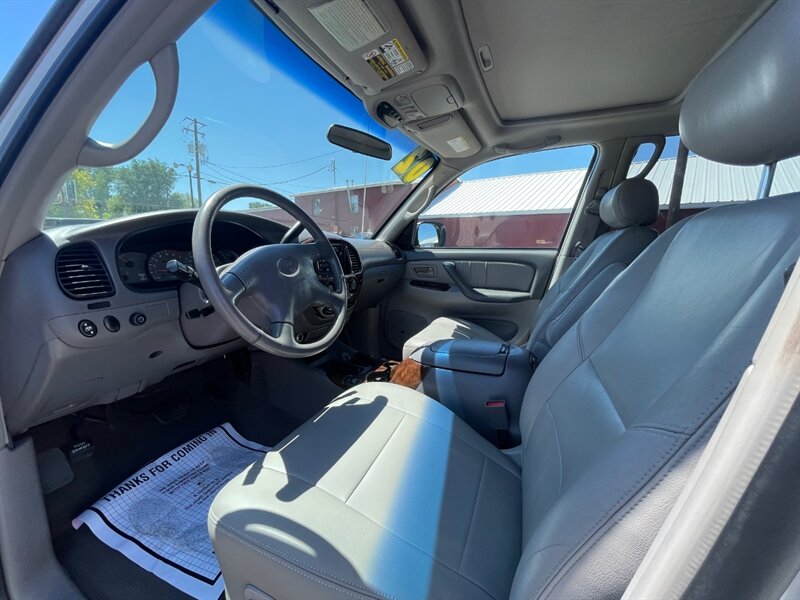 2002 Toyota Sequoia Limited - Photo 6 - Nampa, ID 83651